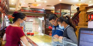 Giá vàng lao dốc, xuất hiện yếu tố gây bất ngờ