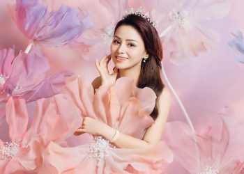 Người đẹp ảnh Bích Hồng vượt qua khó khăn để vững tin với đam mê nghệ thuật.