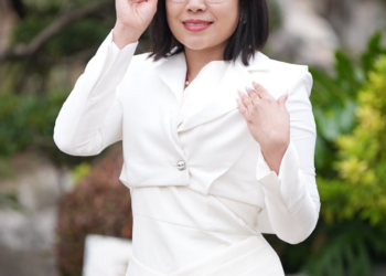 Trần Thị Hợp – Người Đẹp Truyền Thông, Dược Sĩ Tài Năng Và Nữ Doanh Nhân Đam Mê Kinh Doanh